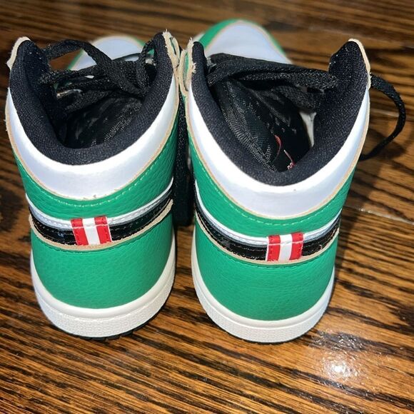 JORDAN 1 RETRO HIGH “LUCKY GREEN” 10C - Picture 9 of 10